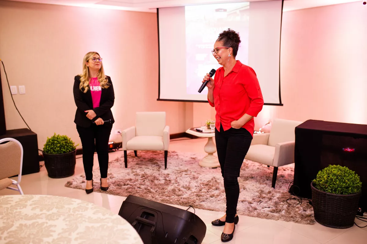 Rodoparaná realiza primeira edição do evento "Mulheres que Guiam" - Imagem 13